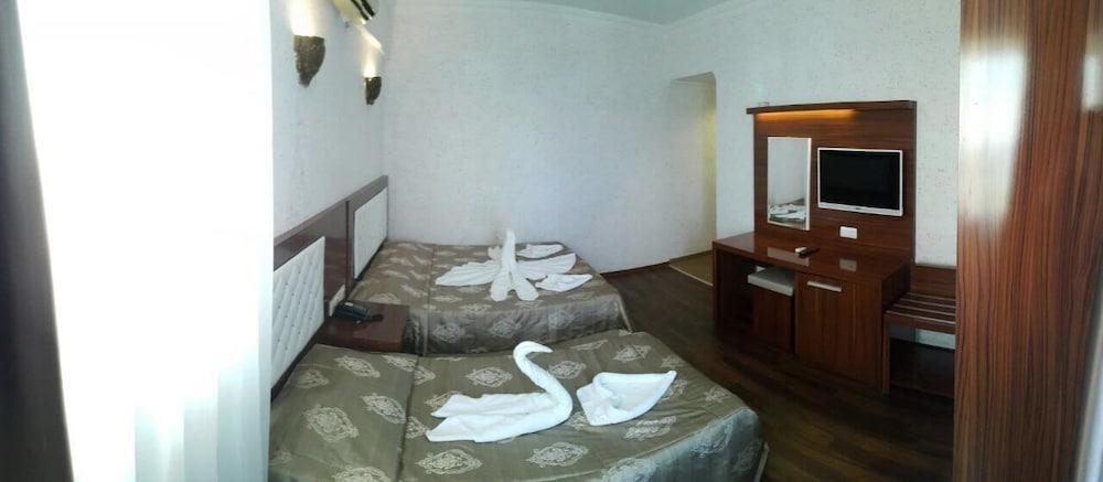 Club Bayar Beach Hotel Alanya Bagian luar foto
