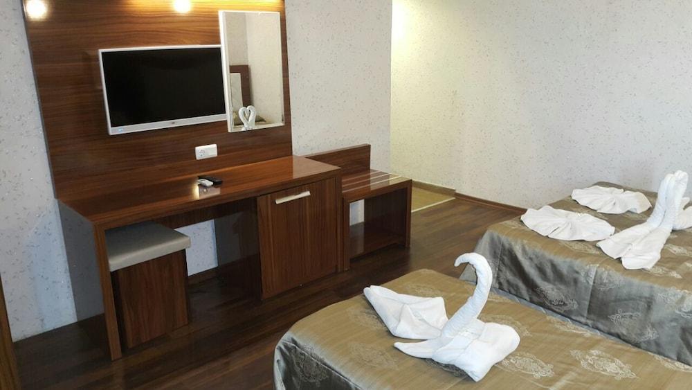 Club Bayar Beach Hotel Alanya Bagian luar foto