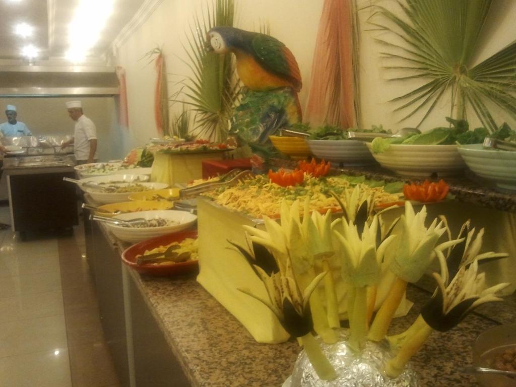 Club Bayar Beach Hotel Alanya Bagian luar foto