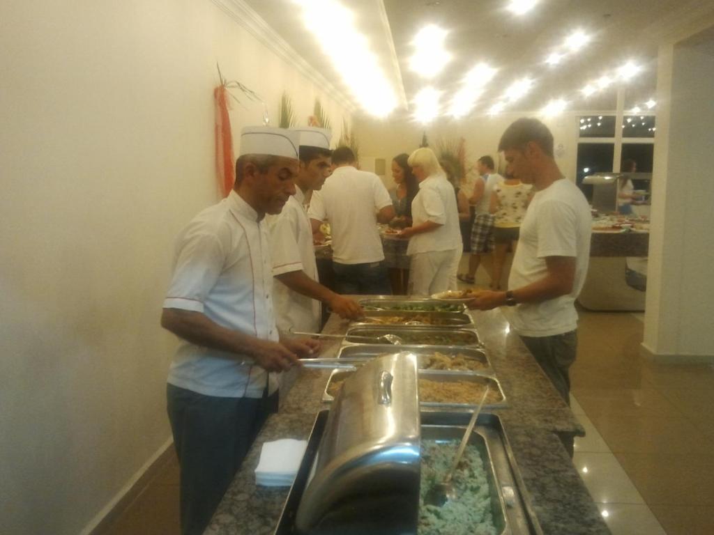 Club Bayar Beach Hotel Alanya Bagian luar foto