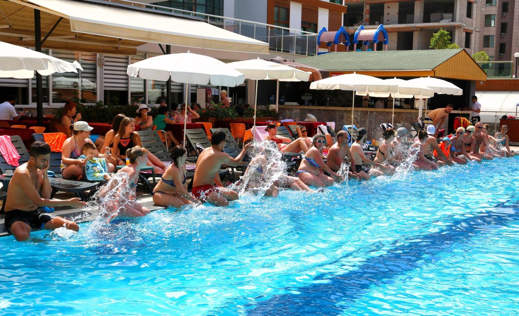 Club Bayar Beach Hotel Alanya Bagian luar foto
