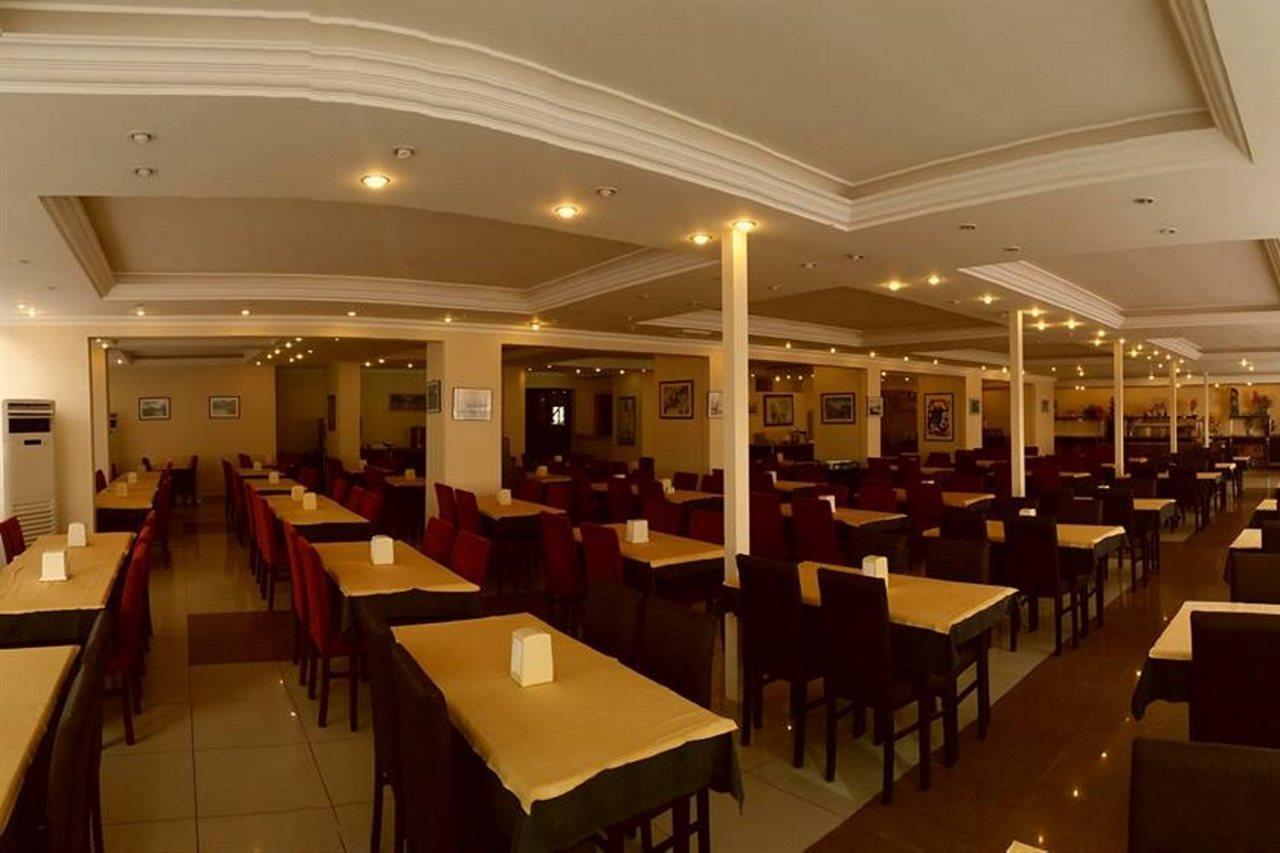 Club Bayar Beach Hotel Alanya Bagian luar foto