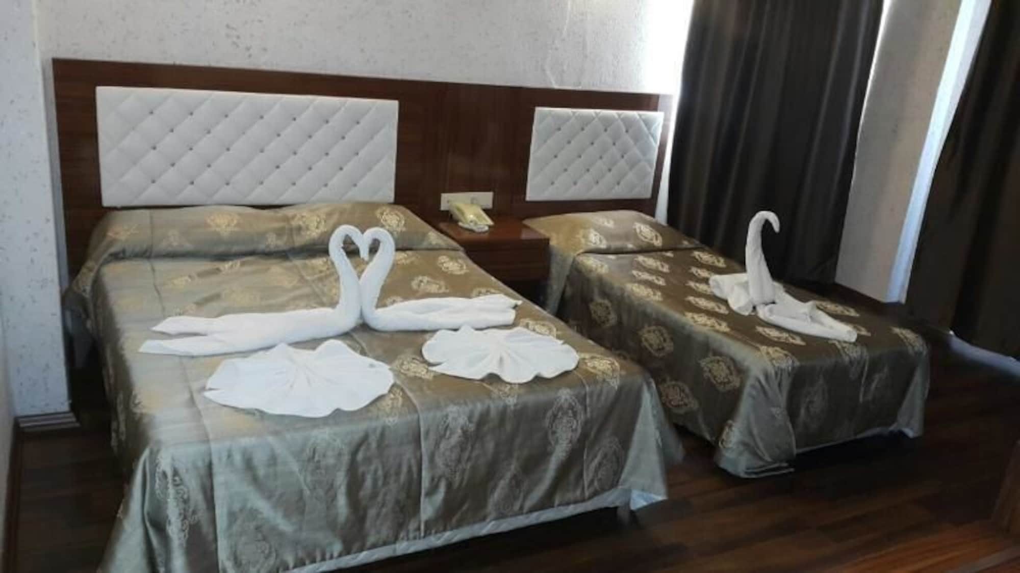 Club Bayar Beach Hotel Alanya Bagian luar foto
